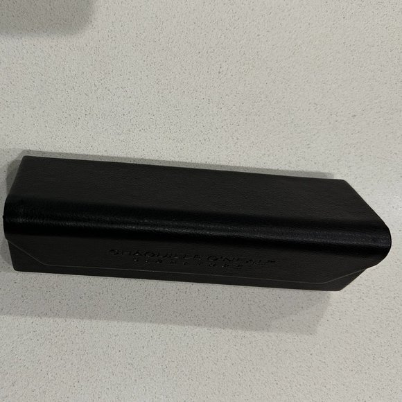 SHAQUILLE O'NEAL Signature Sunglass Case - Picture 3 of 4